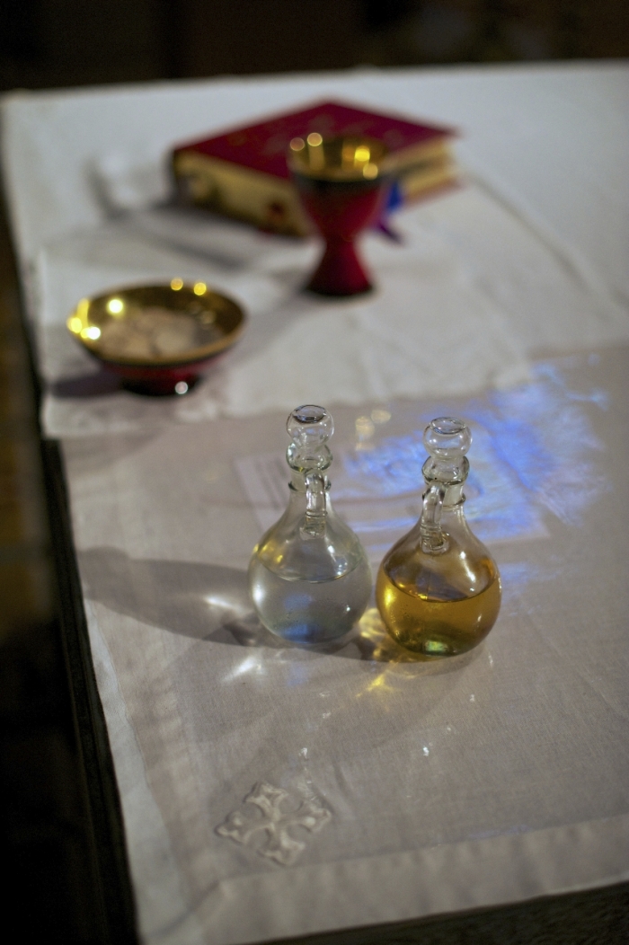 altar-items-4