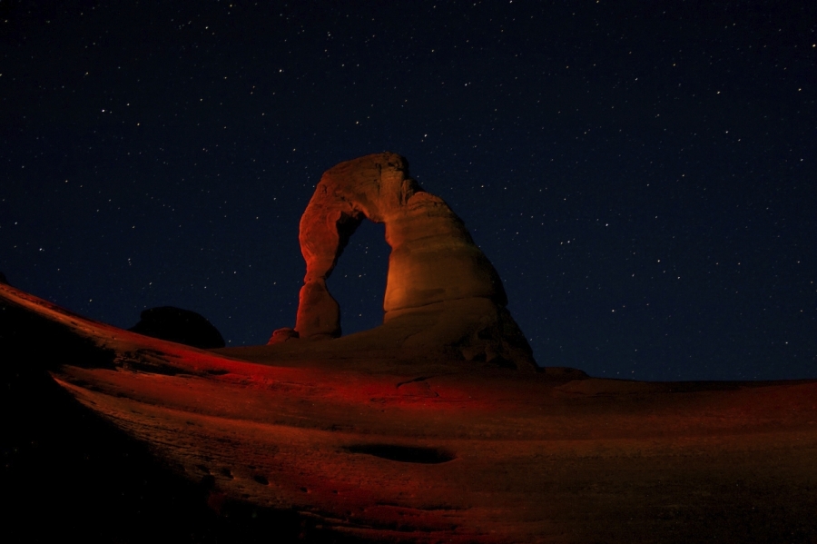 delicate-arch-light-painting
